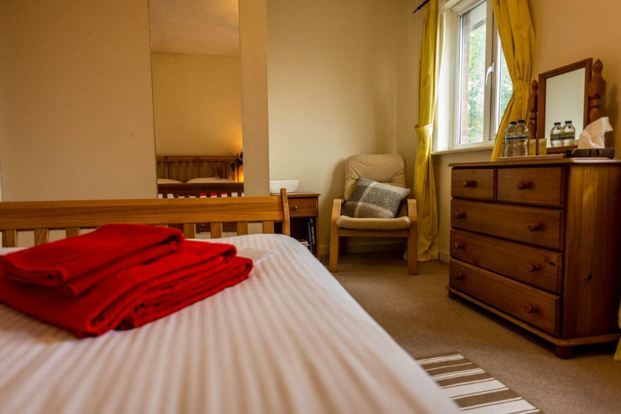City Central Kind Rooms Manchester Bagian luar foto